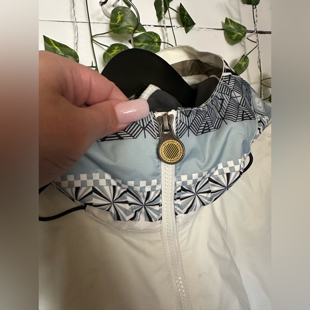 Bonfire Chroma Snowboarding Jacket - Picture 5 of 16